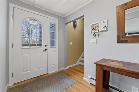 19 Harding Road Portsmouth NH 03801