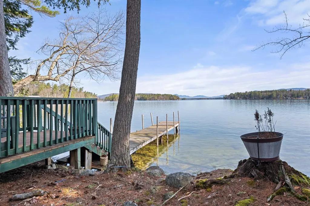 18 Lovejoy Lane Meredith NH 03253