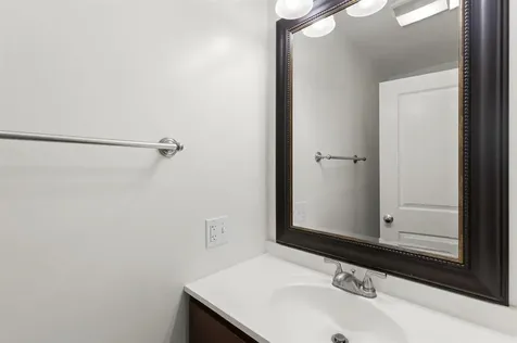 1 Dunvegan Woods Drive Hampton NH 03842