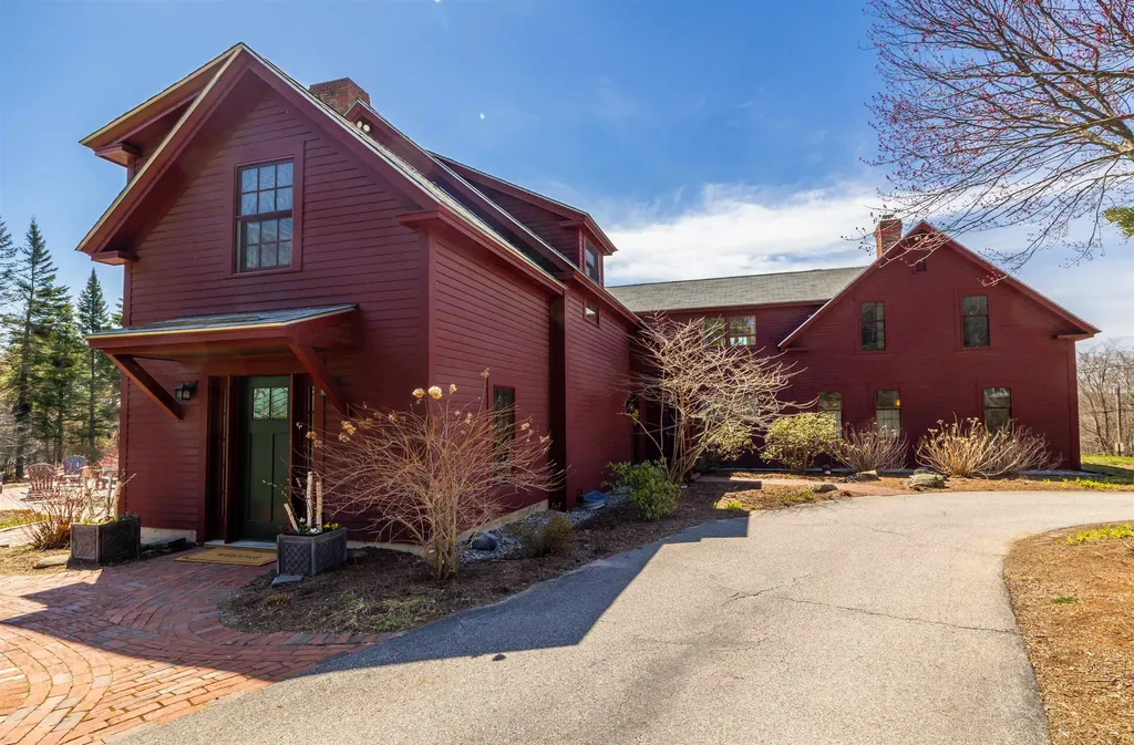 18 Brockway Road Hopkinton NH 03229