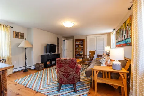 18 Brockway Road Hopkinton NH 03229