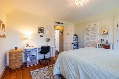 18 Brockway Road Hopkinton NH 03229