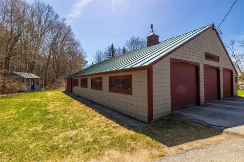 18 Brockway Road Hopkinton NH 03229