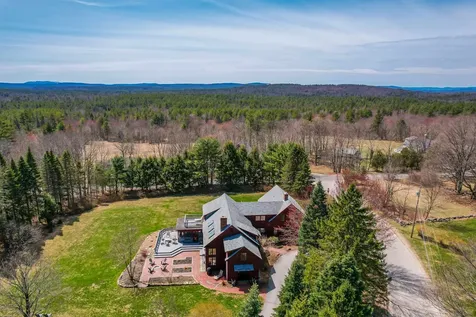 18 Brockway Road Hopkinton NH 03229