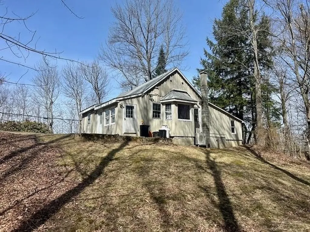 3810 North Road Royalton VT 05068