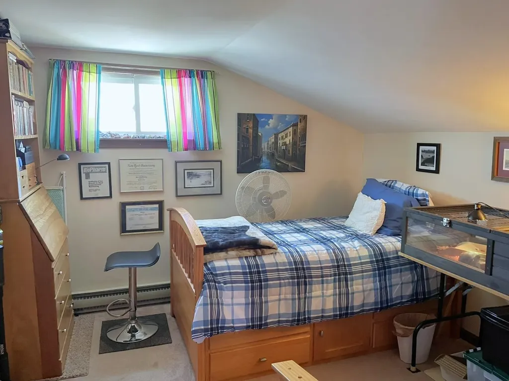 23 N Shore Road Derry NH 03038