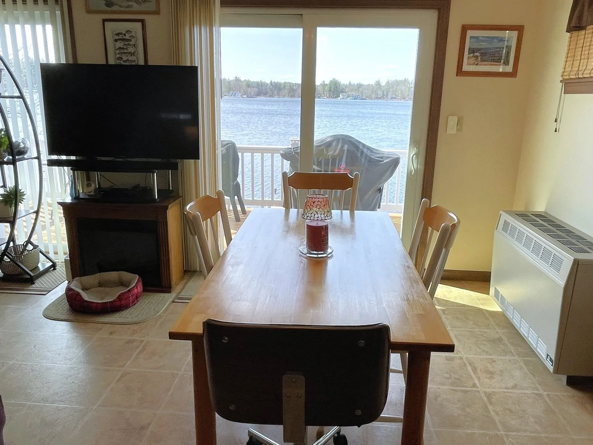 23 N Shore Road Derry NH 03038