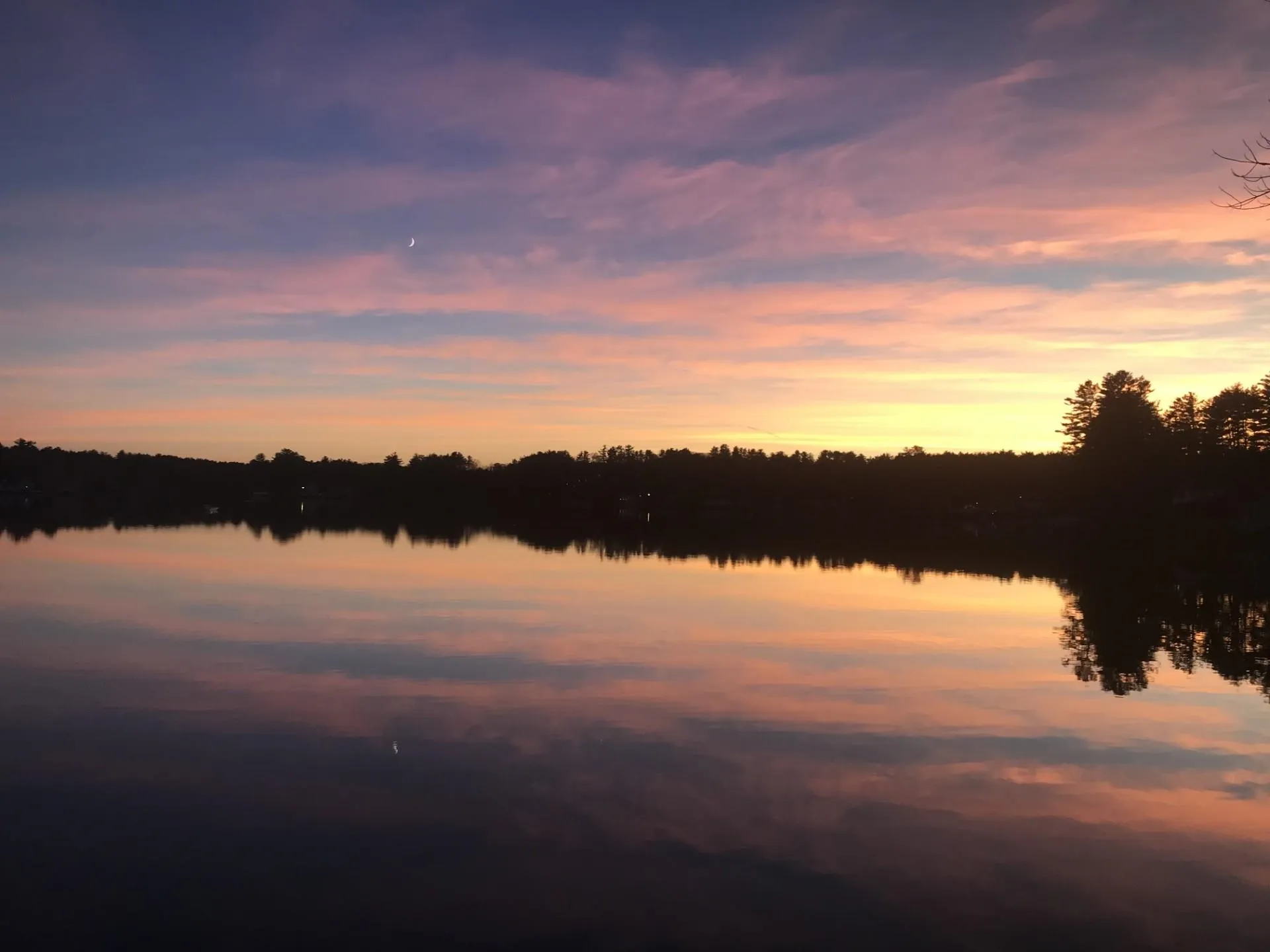 23 N Shore Road Derry NH 03038