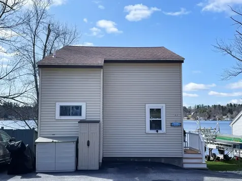 23 N Shore Road Derry NH 03038