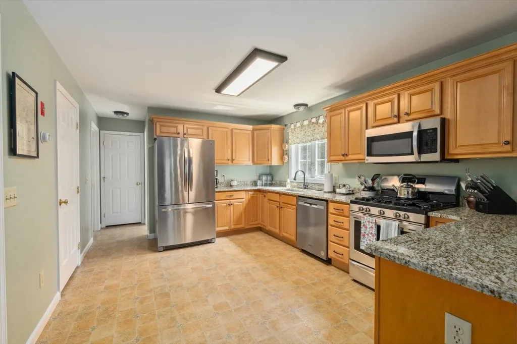 4 Cross Road Antrim NH 03440