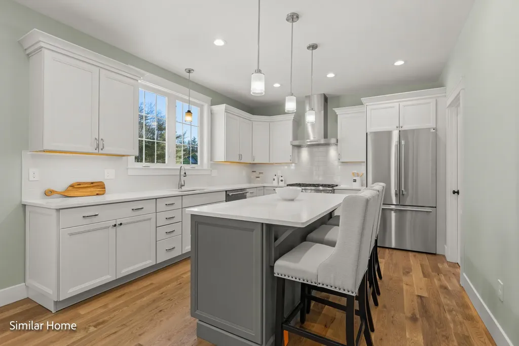 8 Stone Creek Drive Brentwood NH 03833