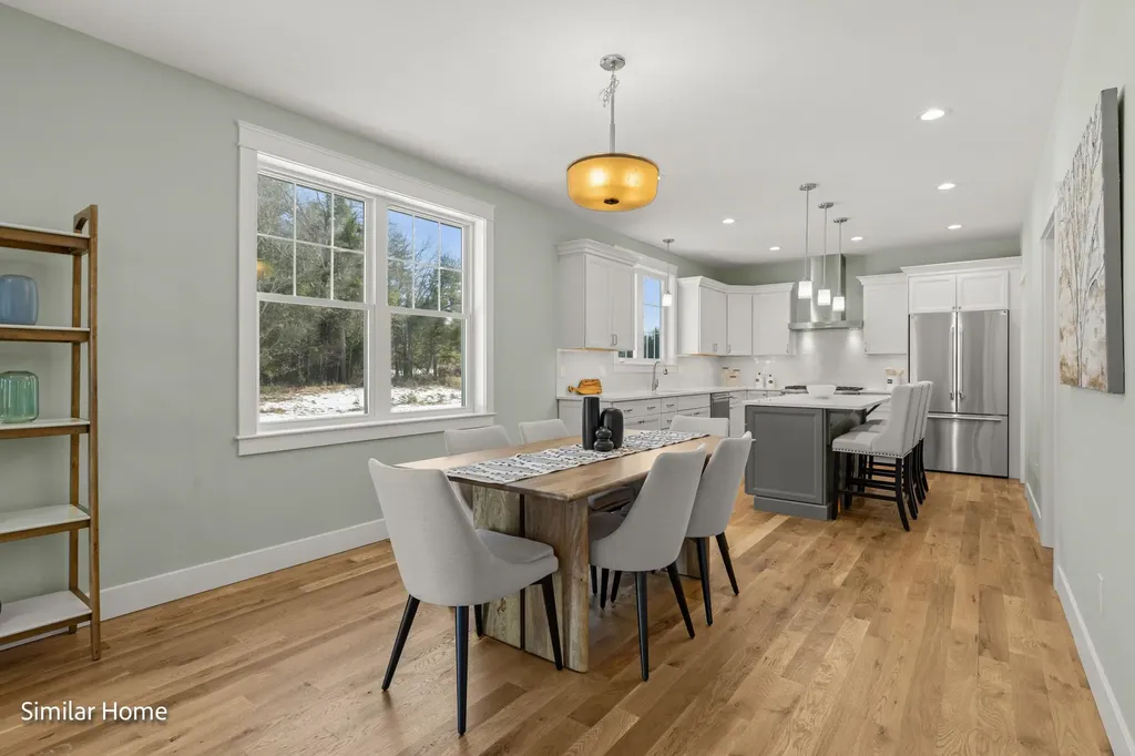 8 Stone Creek Drive Brentwood NH 03833