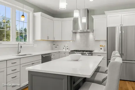 8 Stone Creek Drive Brentwood NH 03833