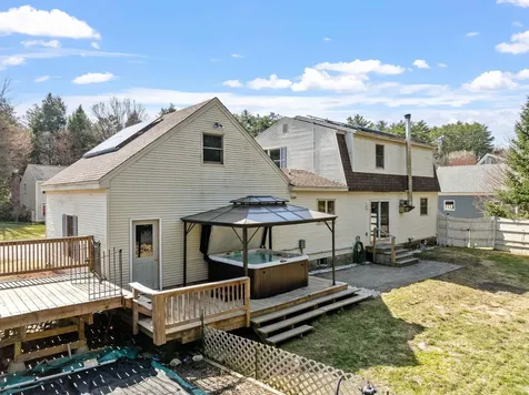 263 Colonial Drive Hartford VT 05001