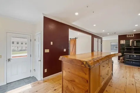 263 Colonial Drive Hartford VT 05001