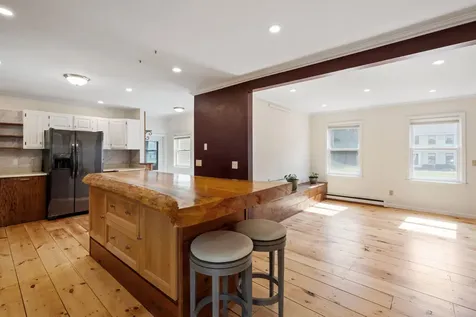 263 Colonial Drive Hartford VT 05001
