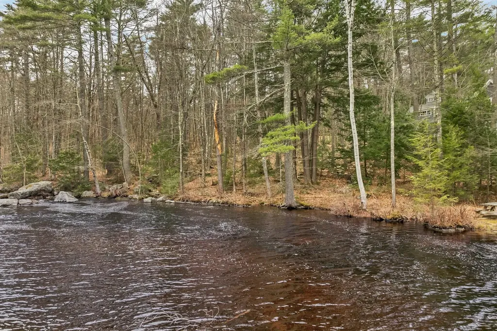 0 Pipers Point Lane Alton NH 03809