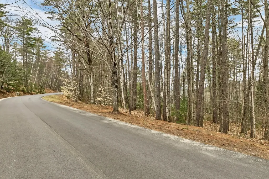 0 Pipers Point Lane Alton NH 03809