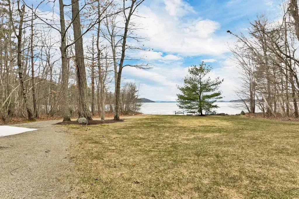 0 Pipers Point Lane Alton NH 03809