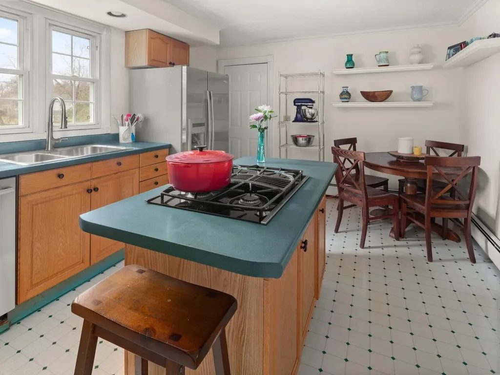 49 Chelsea Road Essex VT 05452