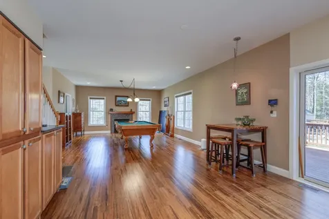 15 Frances Drive Deerfield NH 03037