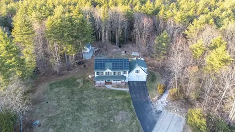 15 Frances Drive Deerfield NH 03037