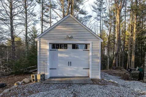 15 Frances Drive Deerfield NH 03037