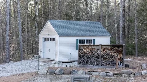 15 Frances Drive Deerfield NH 03037