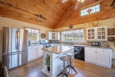 1448 Cyrus Road Whitingham VT 05361