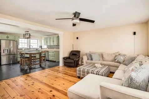 31 Depot Road Epping NH 03042