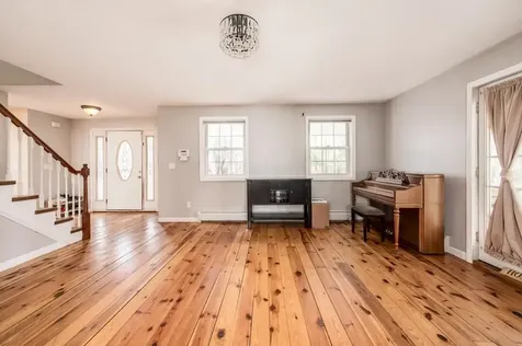 31 Depot Road Epping NH 03042