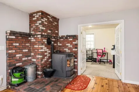 31 Depot Road Epping NH 03042