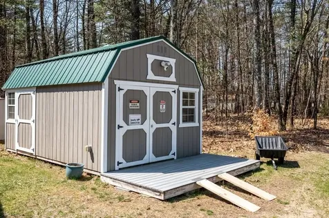 31 Depot Road Epping NH 03042