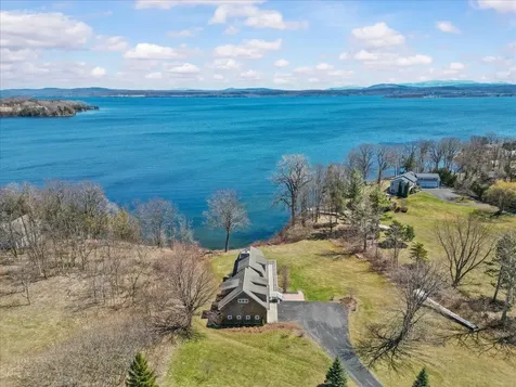 25 Pearl Bay Lane Grand Isle VT 05458