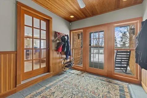 25 Pearl Bay Lane Grand Isle VT 05458