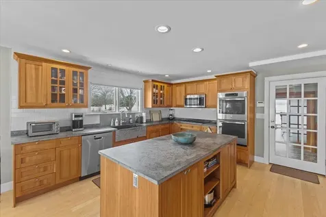 25 Pearl Bay Lane Grand Isle VT 05458