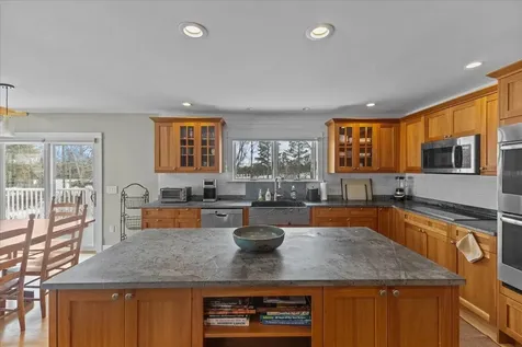 25 Pearl Bay Lane Grand Isle VT 05458