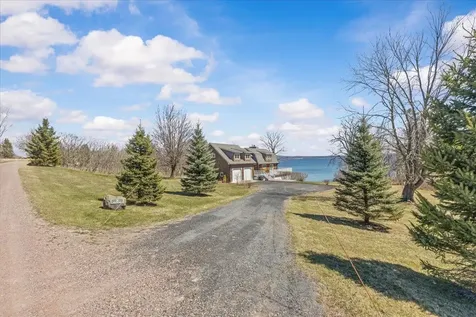 25 Pearl Bay Lane Grand Isle VT 05458