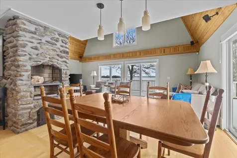 25 Pearl Bay Lane Grand Isle VT 05458
