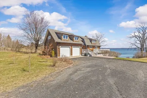 25 Pearl Bay Lane Grand Isle VT 05458