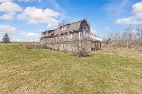 25 Pearl Bay Lane Grand Isle VT 05458