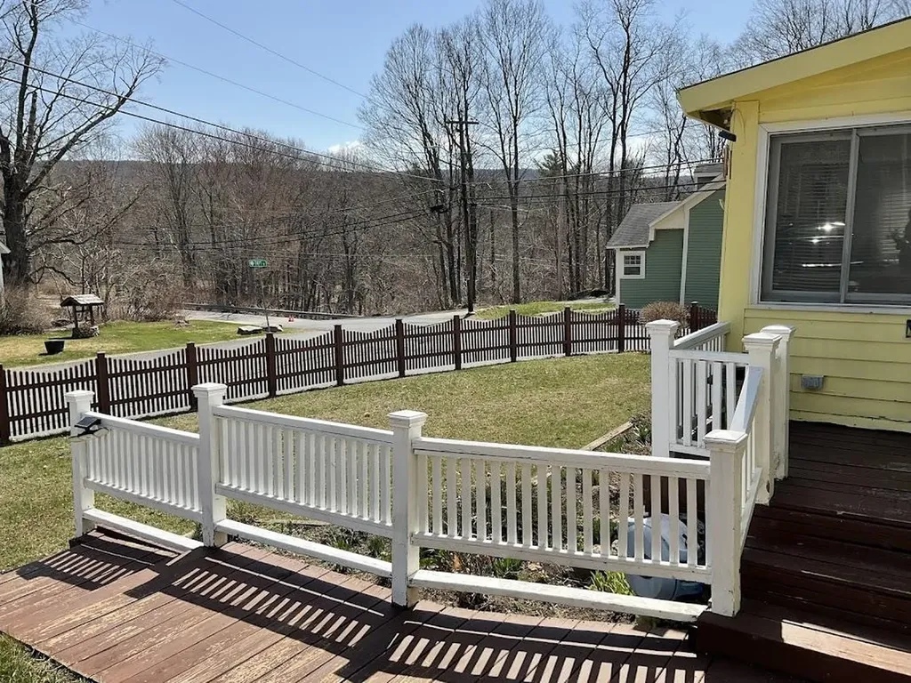 2 Taft Road Swanzey NH 03446