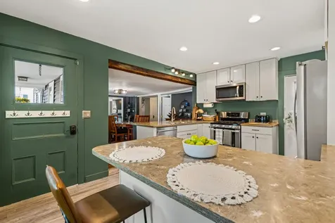12 Hall Place Exeter NH 03833