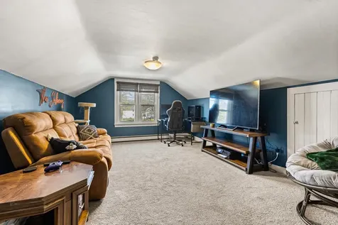 12 Hall Place Exeter NH 03833