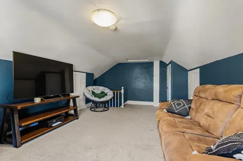 12 Hall Place Exeter NH 03833