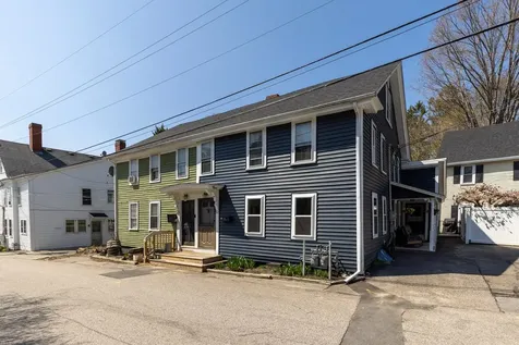 12 Hall Place Exeter NH 03833