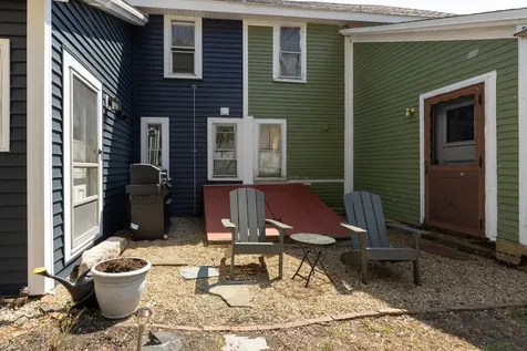 12 Hall Place Exeter NH 03833