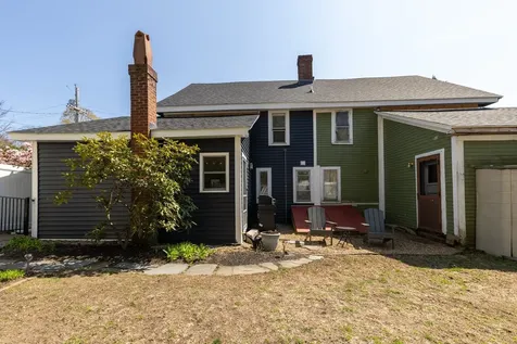12 Hall Place Exeter NH 03833