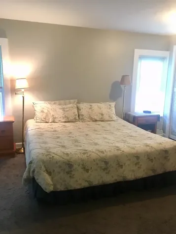 6 Ash Street Hampton NH 03842