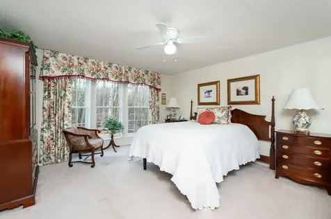 43 Hickory Avenue North Hampton NH 03862